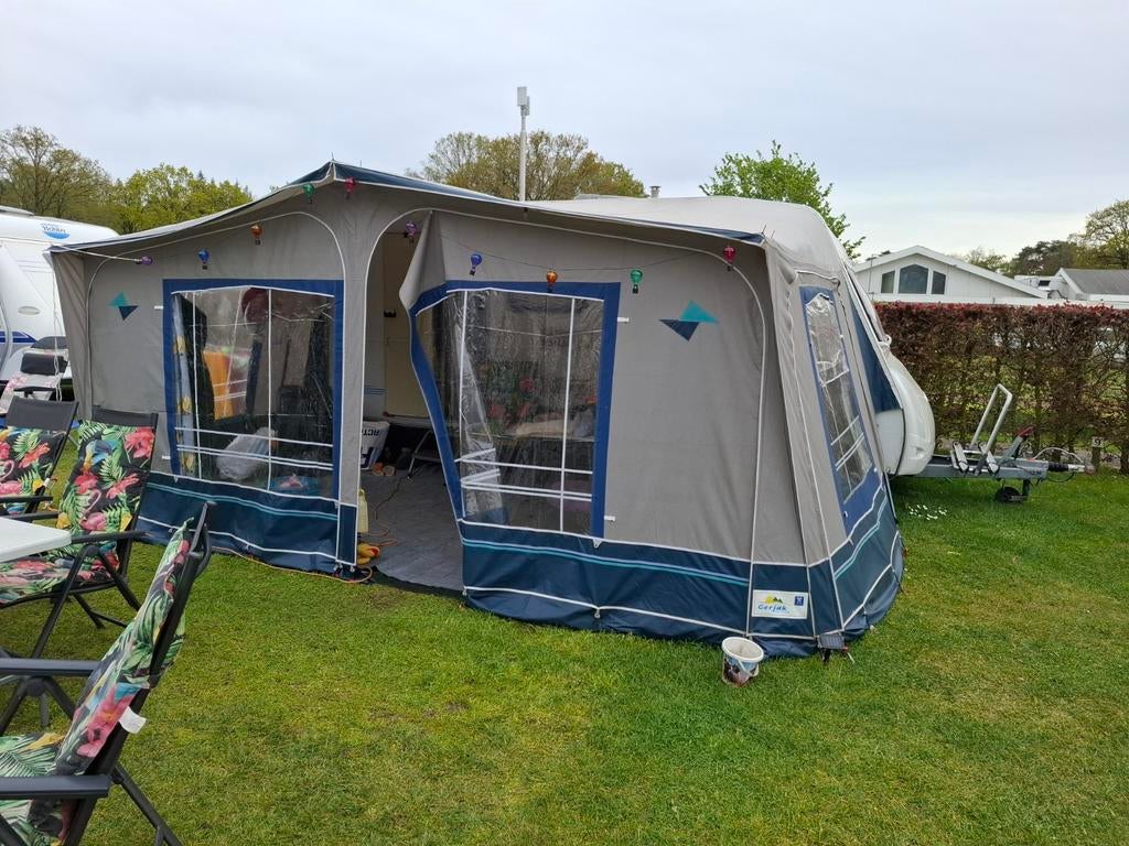 Gerjak voortent voor caravan - Zo goed als nieuw, Ophalen, Zo goed als nieuw