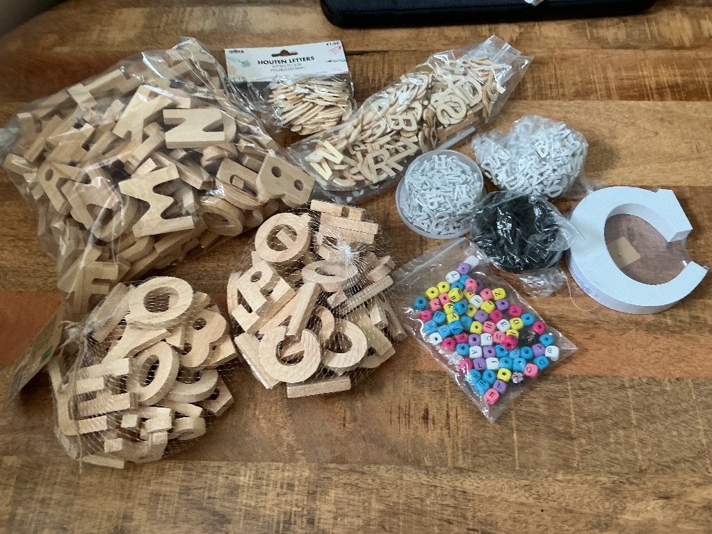 Doos houten knutselspullen, Ophalen of Verzenden, Zo goed als nieuw, Hout, Knutselmateriaal
