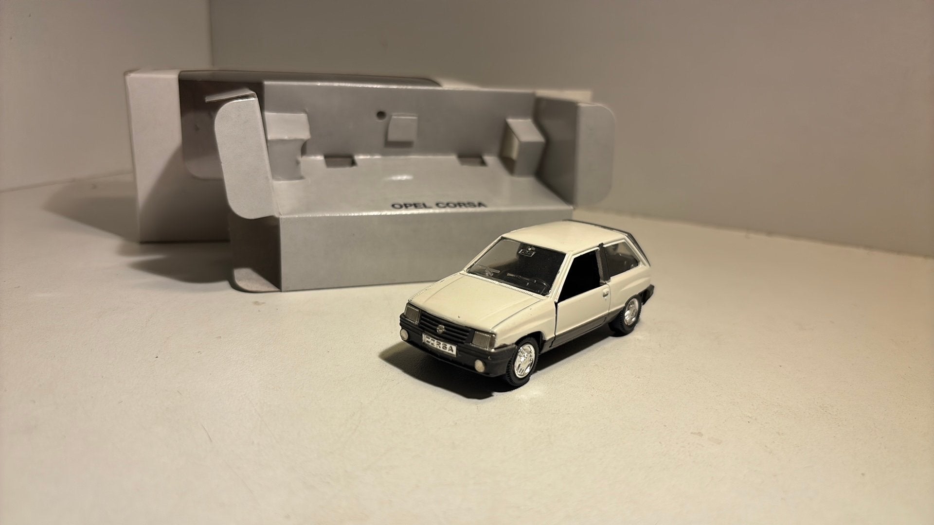 Opel corsa sr gama 1.43, Hobby en Vrije tijd, Auto, Ophalen of Verzenden, Gama, A