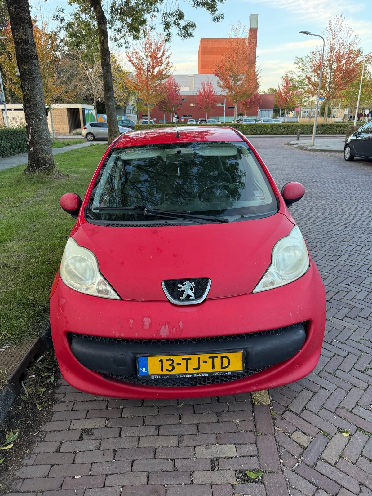 Peugeot 107 1.0 12V 5DR 2006 Rood LEES TEKST!, Auto's, Voorwielaandrijving, 4 stoelen, 68 pk, Origineel Nederlands
