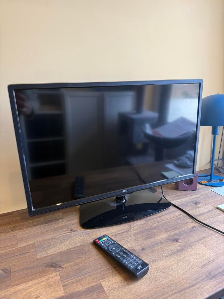 JVC TV scherm 27 inch, Ophalen, Zo goed als nieuw, 50 Hz, Overige merken