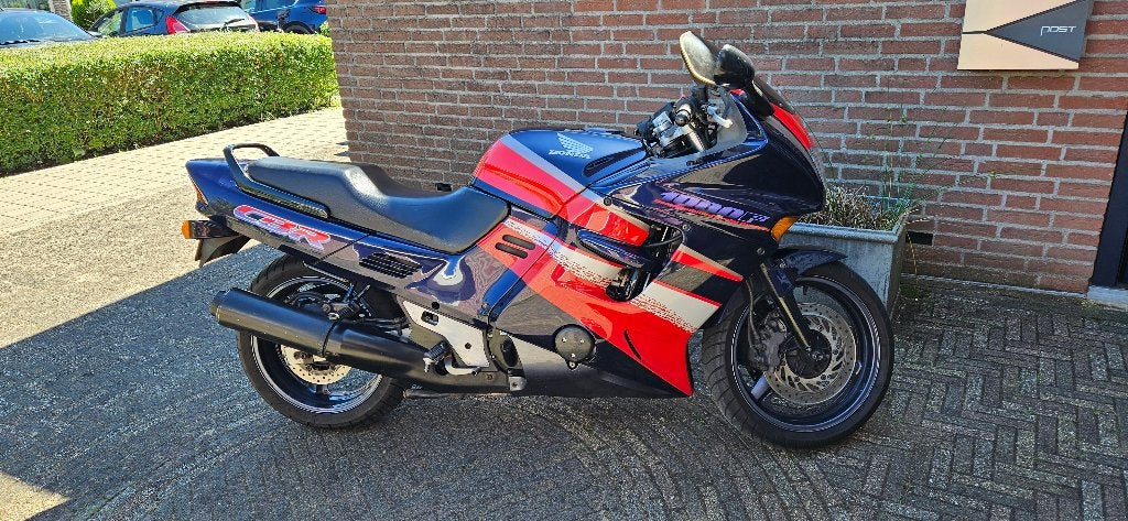Honda CBR1000F, Motoren, Motoren | Honda, Particulier, Toermotor, meer dan 35 kW, 4 cilinders, Motorrijbewijs A, Handgeschakeld