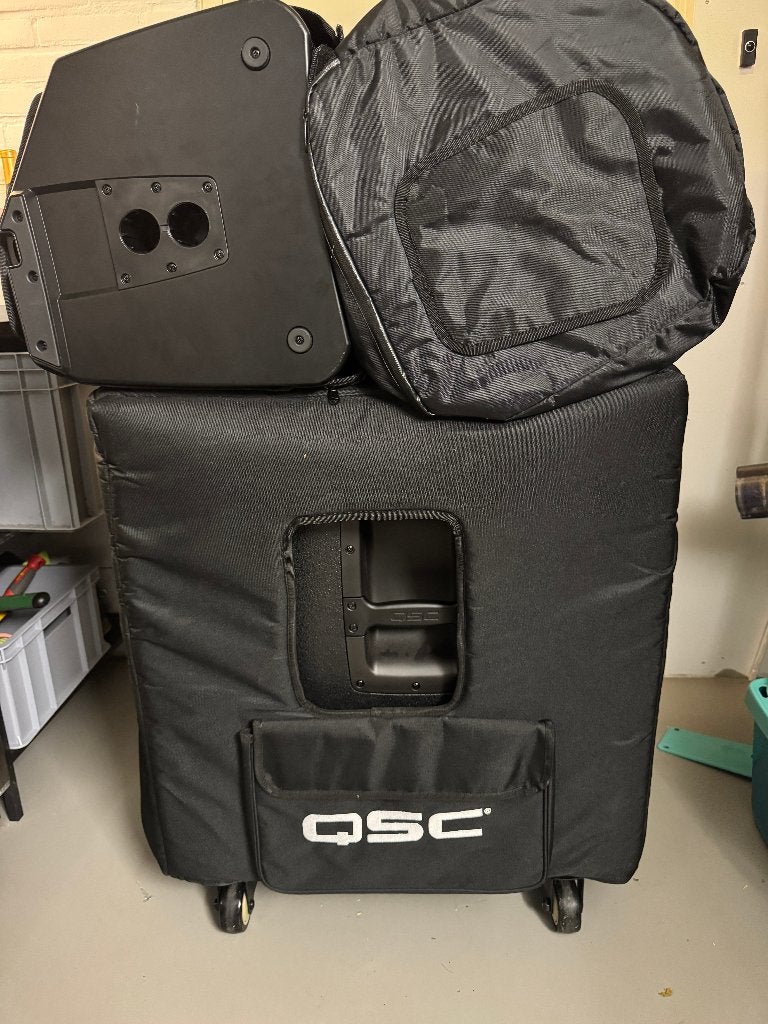 QSC PA set – 2x K12.2 + KS118 subwoofer + hoezen, Speakerset, Zo goed als nieuw, Ophalen, 150 watt of meer