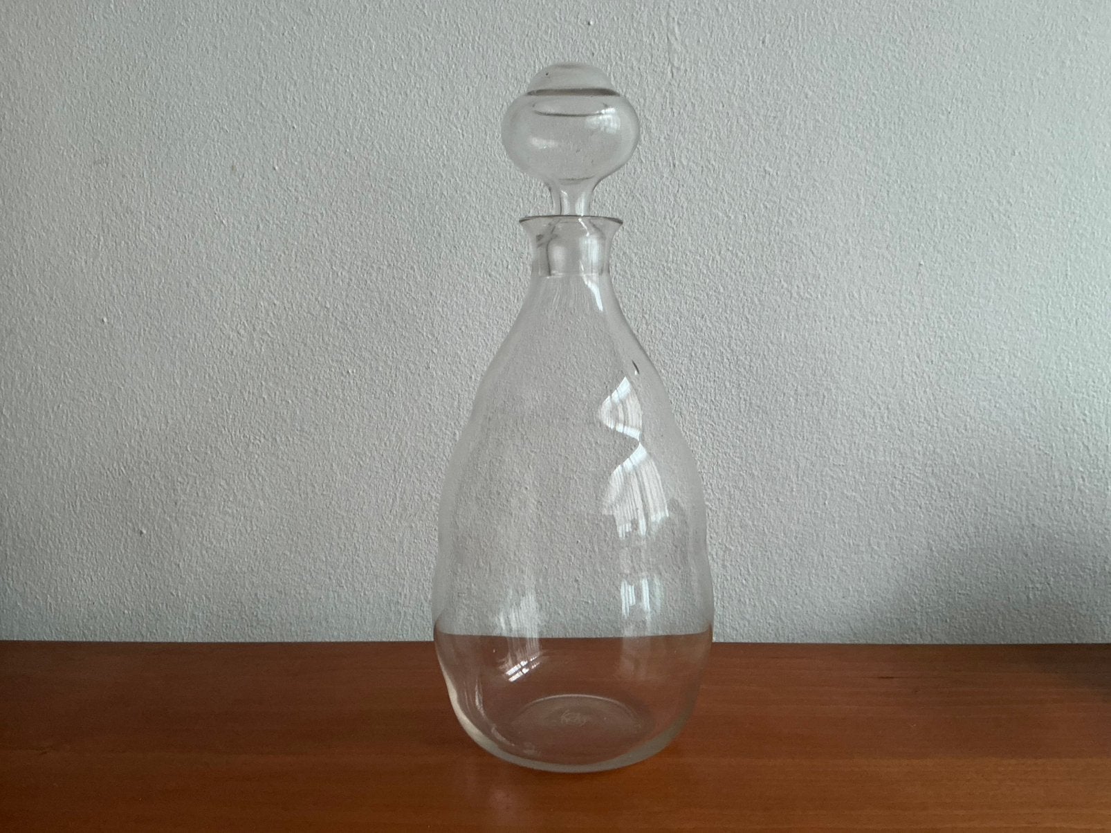 K.P.C. de Bazel: likeurkarafje model 'H' 245 mm Leerdam 1918, Antiek en Kunst, Antiek | Glas en Kristal, Ophalen of Verzenden