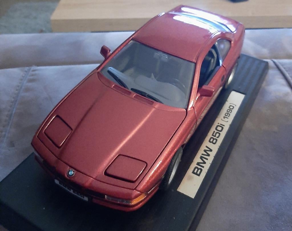 BMW 850i 1990 modelauto 1:18, Ophalen of Verzenden