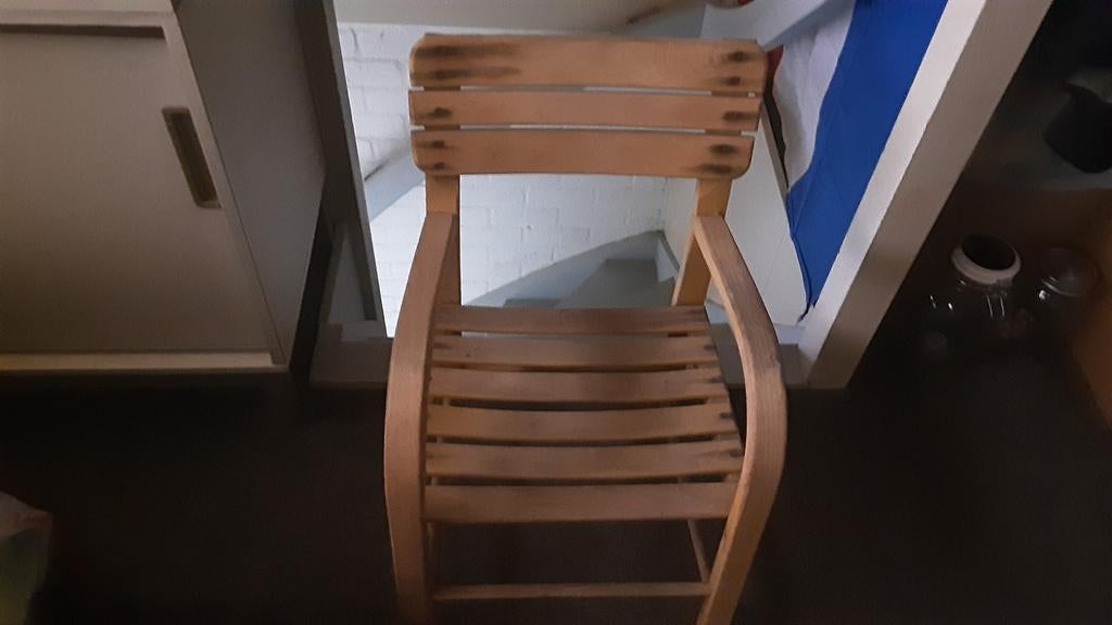 Zeer oud houten kinderstoeltje, Ophalen of Verzenden