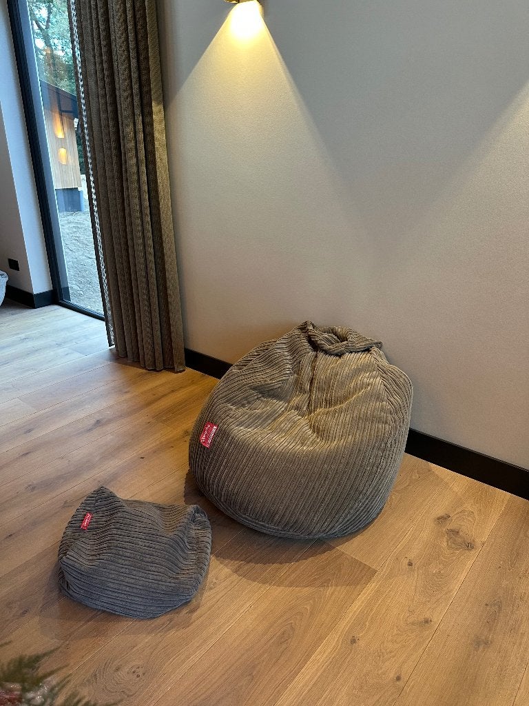 Lounge pug gamingstoel (zitzak + voetensteun), Ophalen of Verzenden, Zo goed als nieuw, Grijs, Zitzak