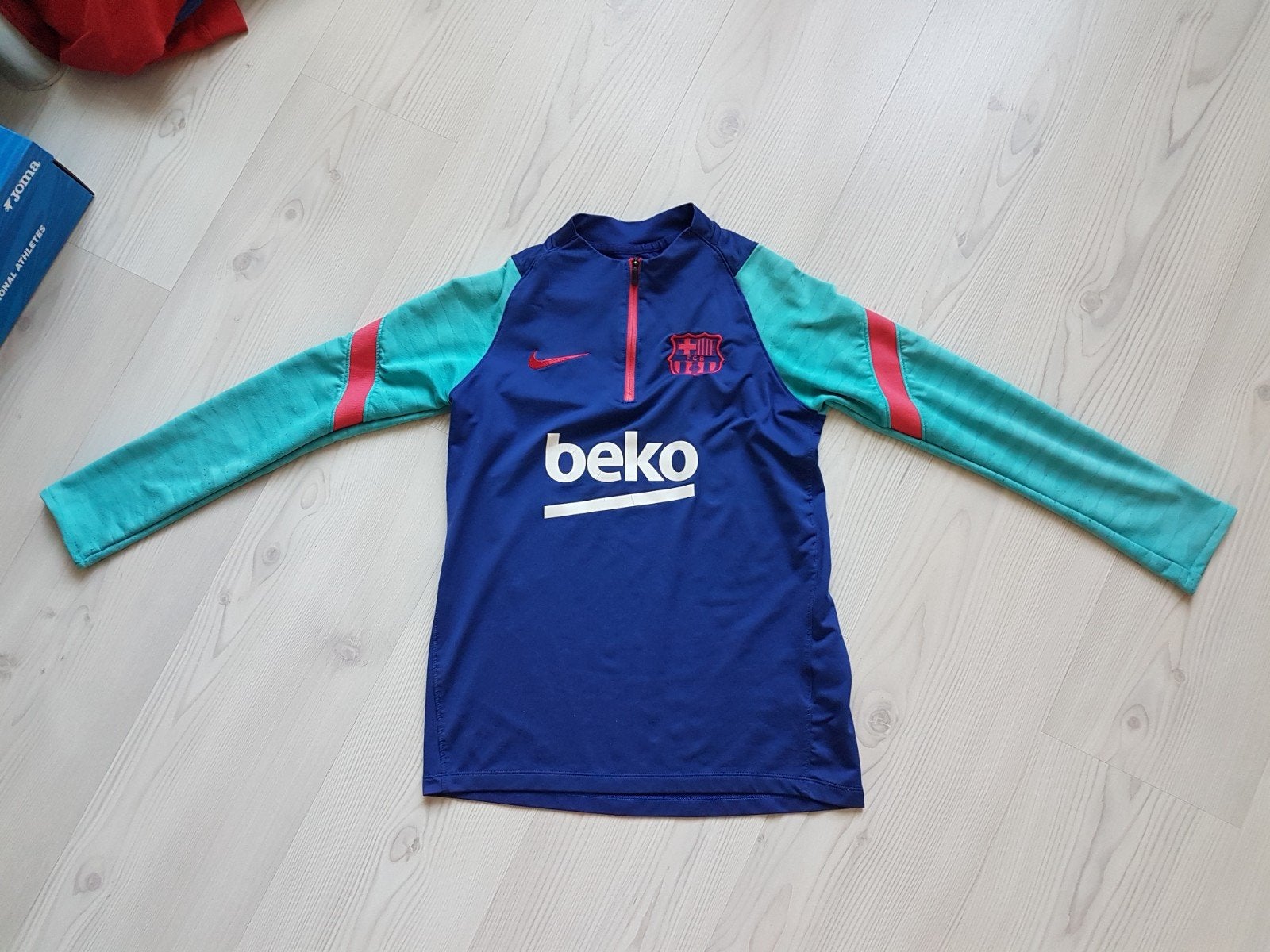 FC Barcelona Nike kids trui in maat large, Maat XS of kleiner, Ophalen of Verzenden, Gebruikt, Shirt