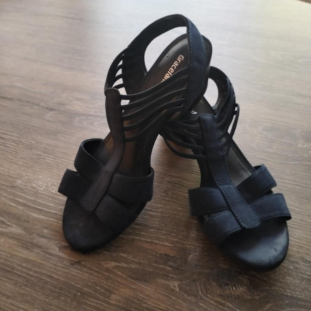Graceland donkerblauwe sandalette mt 37 zgan, Kleding | Dames, Schoenen, Blauw, Zo goed als nieuw, Graceland, Sandalen of Muiltjes