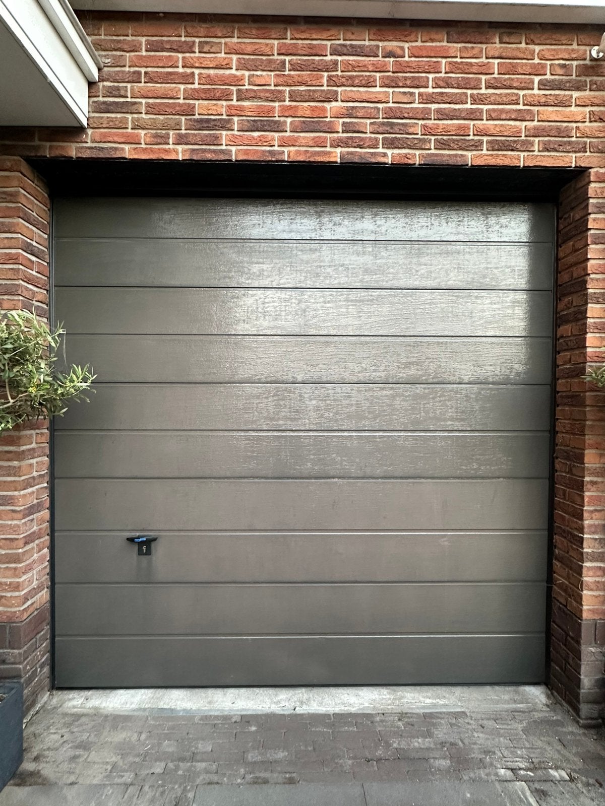Moderne Garagedeur - Novoferm, Ophalen, 120 cm of meer, Garagedeur, Zo goed als nieuw