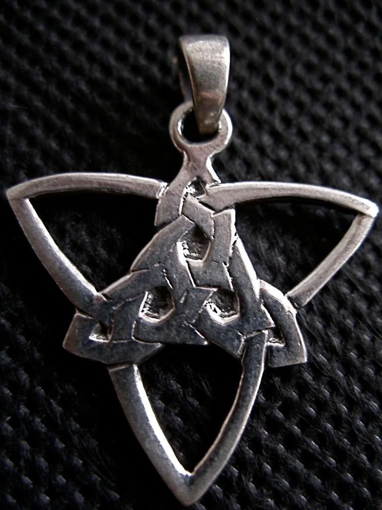 Zilveren 925 zilver kettinghanger driehoekig keltische knoop, Verzenden, Nieuw, Zilver, Zilver