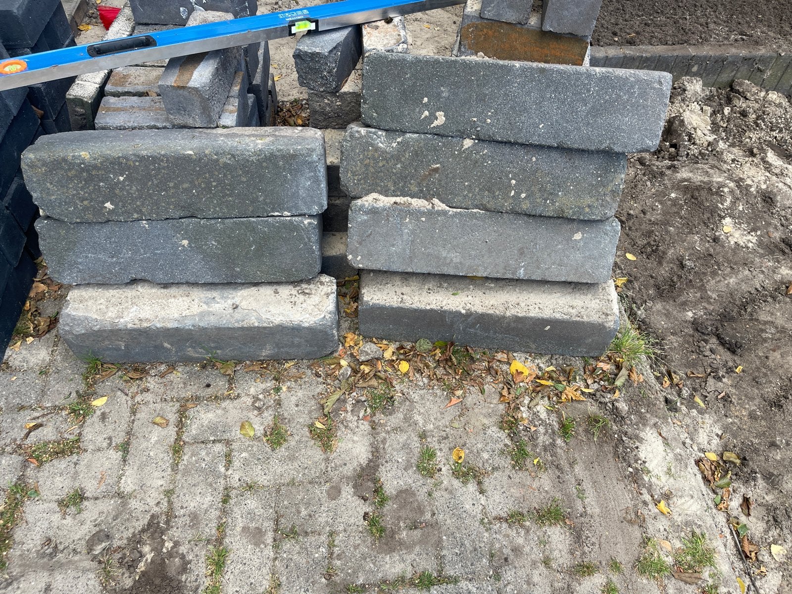 7 stuks gebruikte betonnen opsluitbanden, Ophalen, Gebruikt, Beton, Overige typen