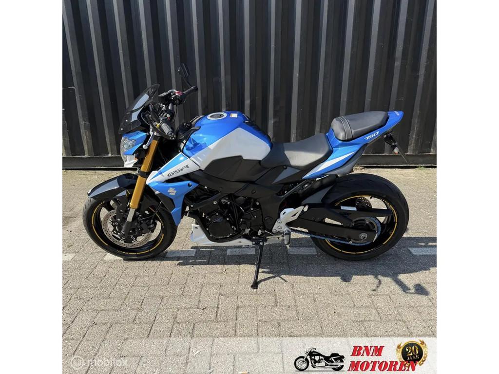 Suzuki GSR 750 A Street Extreme € 6.950,00, Motoren, Motoren | Suzuki, Bedrijf, 749 cc, Meer dan 35 kW, Toermotor