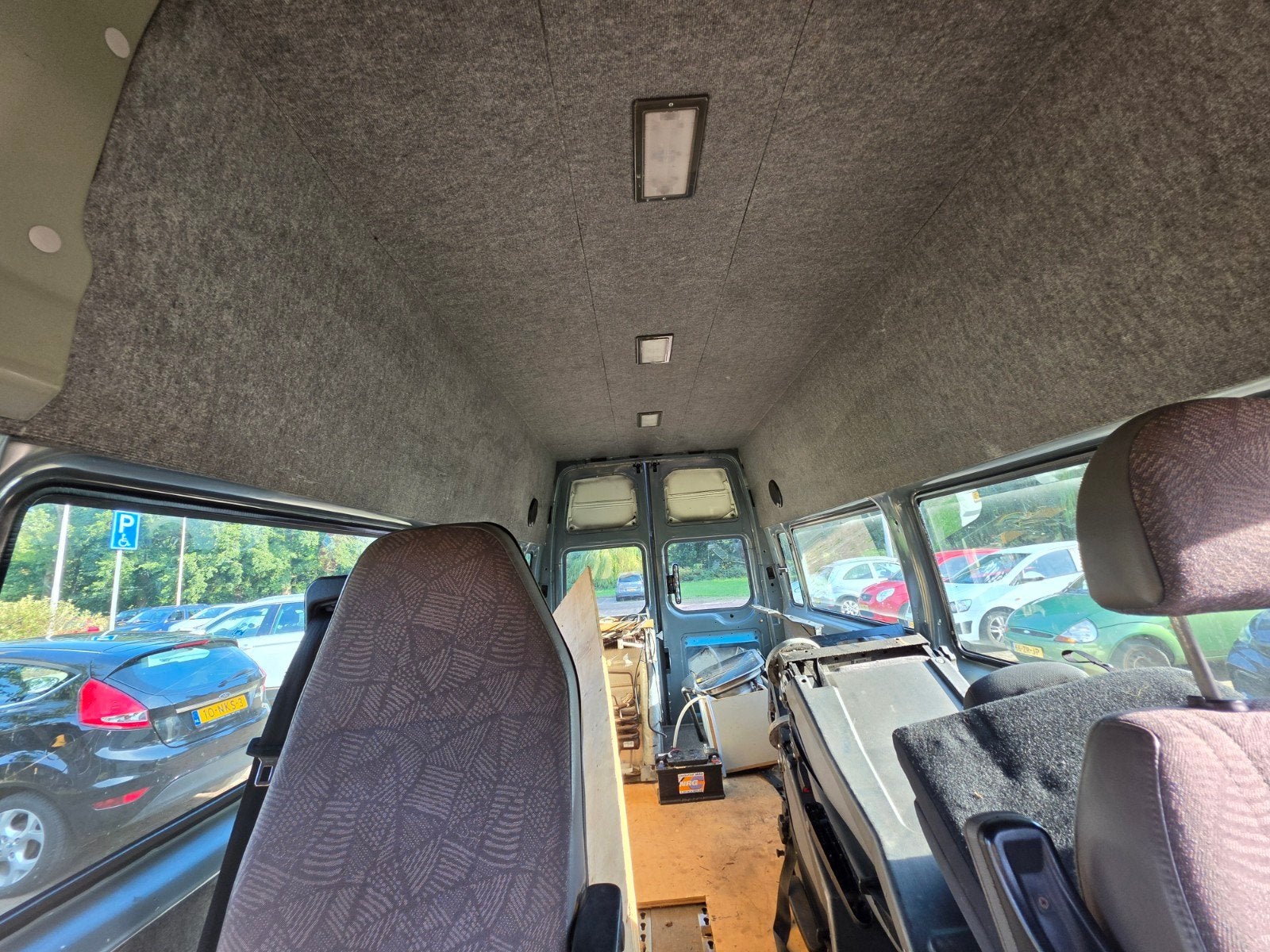 Foto 13 van Ford Transit CAMPER 2.0 Tddi 330L 74KW 2005 extra Lang/Hoog.