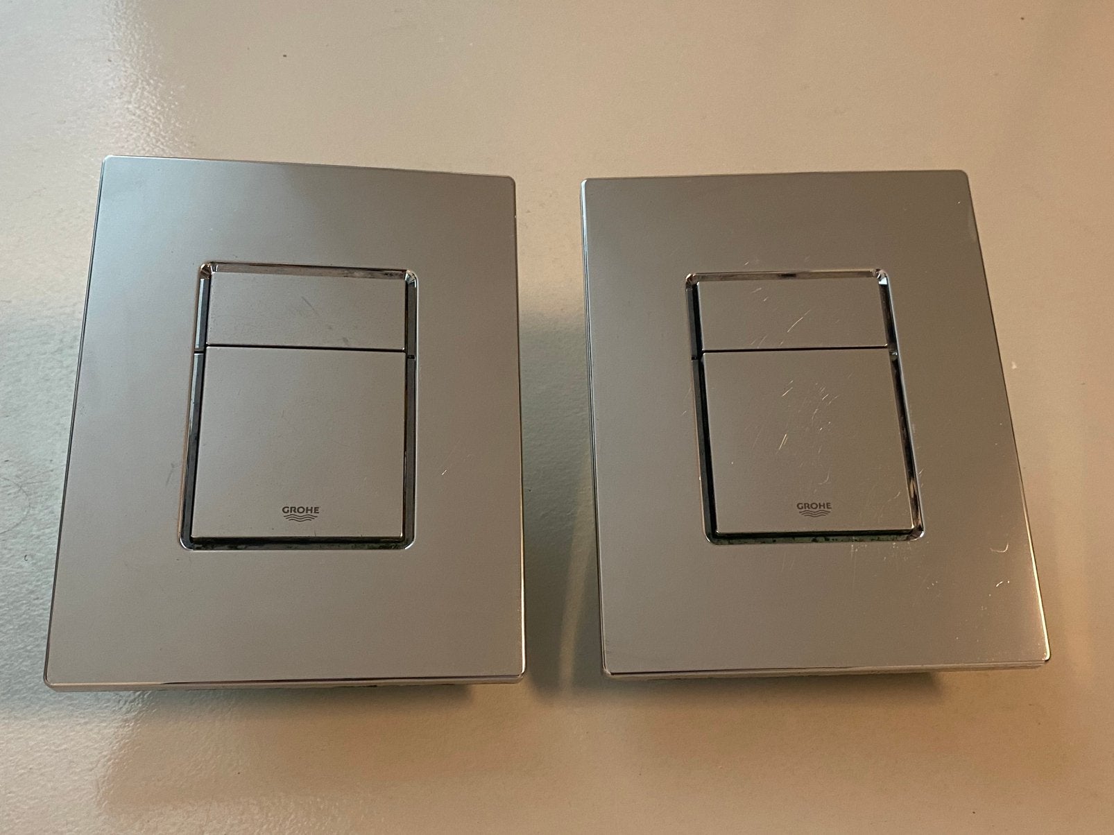 2x Grohe Skate Cosmopolitan toilet bedieningspaneel - Chroom, Doe-het-zelf en Verbouw, Ophalen of Verzenden, Zo goed als nieuw