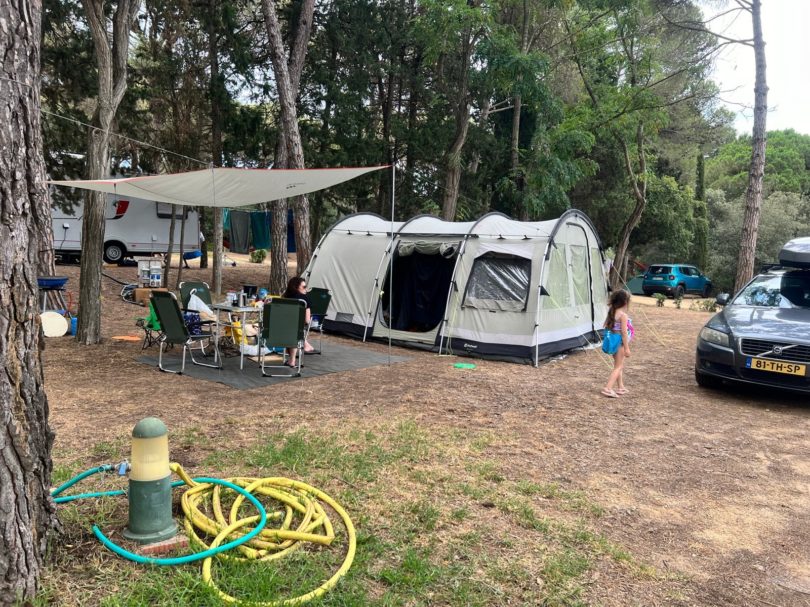 Outwell Bear Lake 6 tent - Ruime gezinstent, Caravans en Kamperen, Tenten, Ophalen, Gebruikt, Tot en met 6