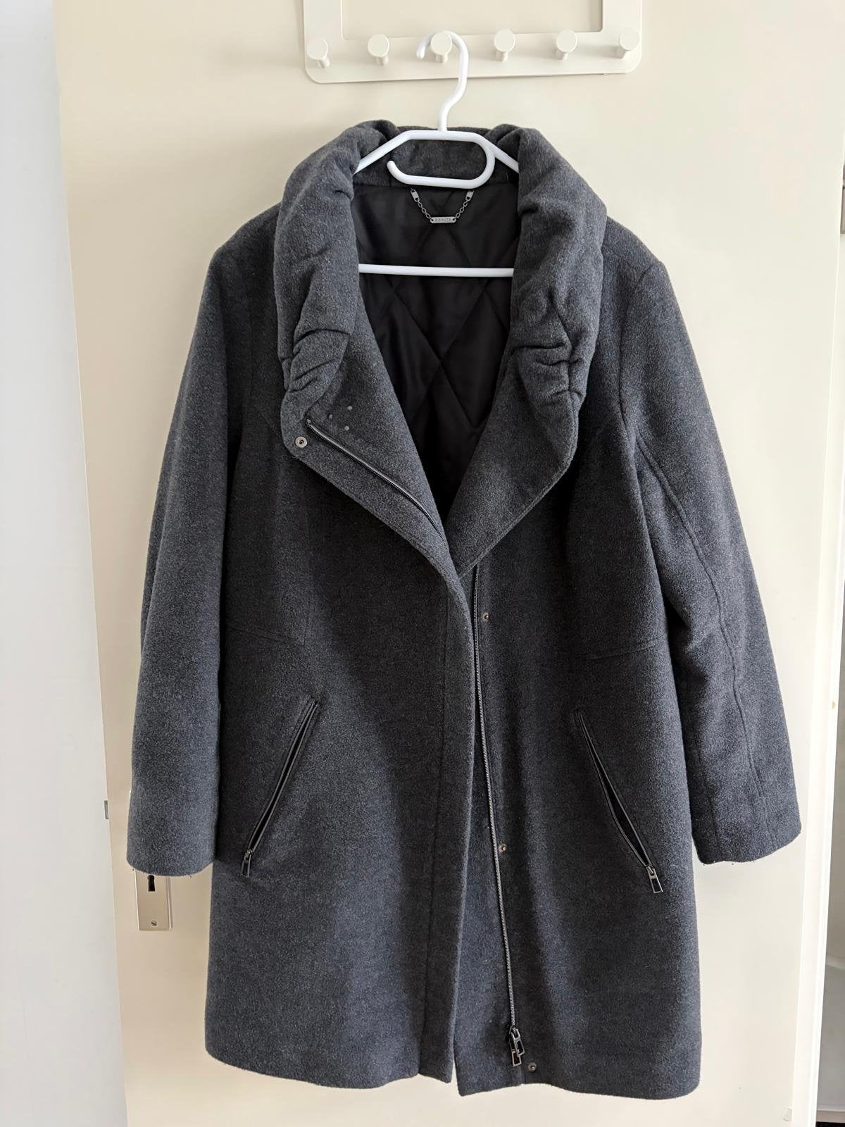 Mooie wollen jas van Bonita - Maat 46 - XL, Ophalen of Verzenden, Zo goed als nieuw, Maat 46/48 (XL) of groter, Grijs