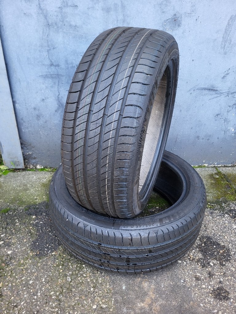 2 x 205/45/17 Michelin Primacy 4 NIEUW 200,- Incl Montage !, Auto-onderdelen, Nieuw, Zomerbanden, Michelin France, 17 inch
