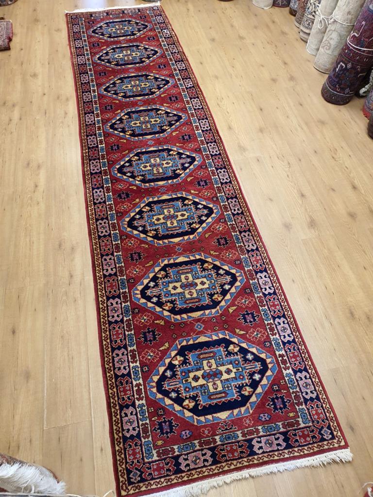 Vintage handgeknoopt perzisch tapijt loper kazak 400x90, Info@SlatsAntiek.nl, Tweedehands, Perzisch, 200 cm of meer