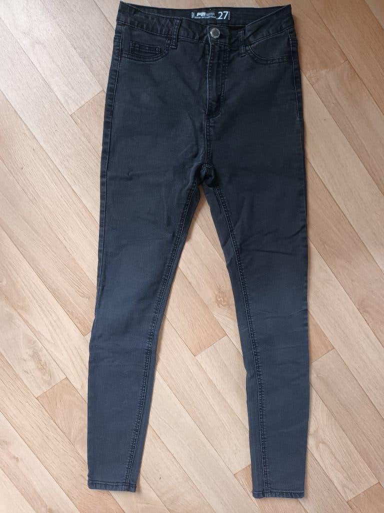 Jeans spijkerbroek broek FB Sister Skinny high waist W27, Kleding | Dames, Zwart, Ophalen of Verzenden, W27 (confectie 34) of kleiner