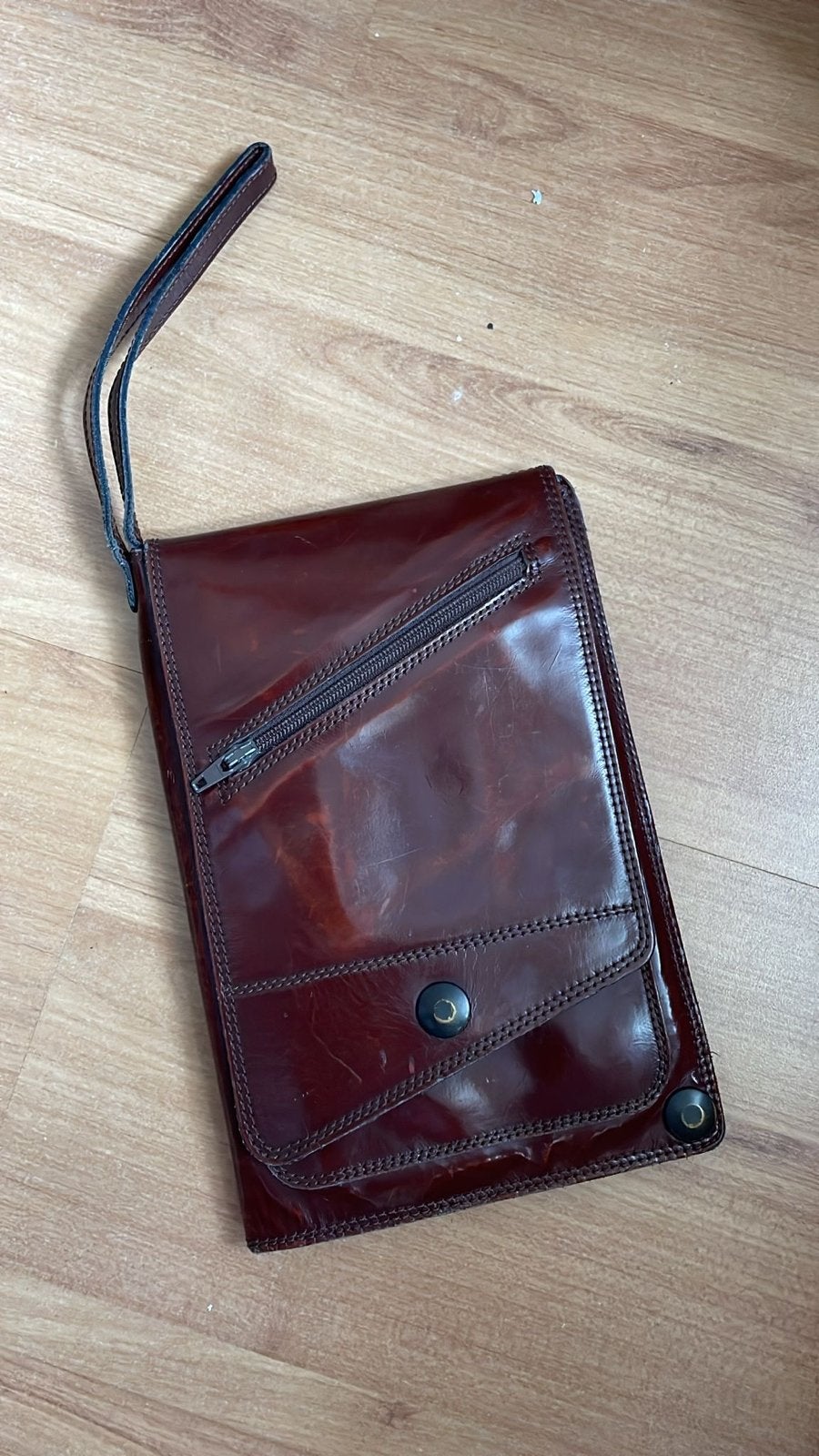 Vintage Leren Clutch / Polstas - Bruin herentasje, Sieraden, Tassen en Uiterlijk, Tassen | Damestassen, Ophalen of Verzenden, Zo goed als nieuw