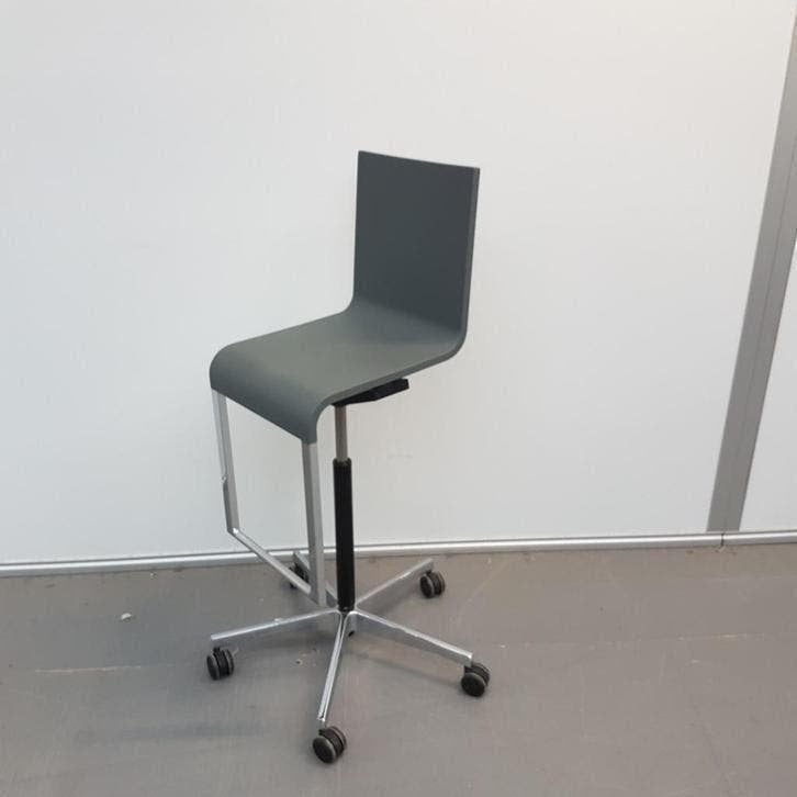 Vitra Draughtsman High Chair 03 design by Maarten Severen, 5 krukken of meer, In hoogte verstelbaar, 60 tot 90 cm, Ophalen of Verzenden