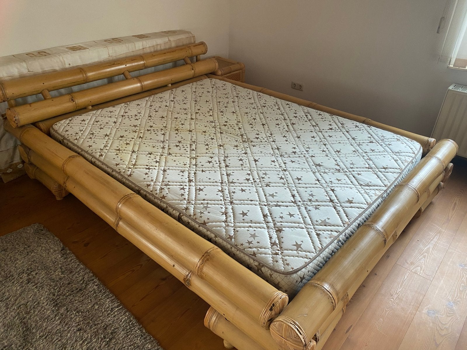 Bamboe bed - Tweepersoons - ophalen in Nederweert, Ophalen, Overige materialen, Gebruikt, Beige