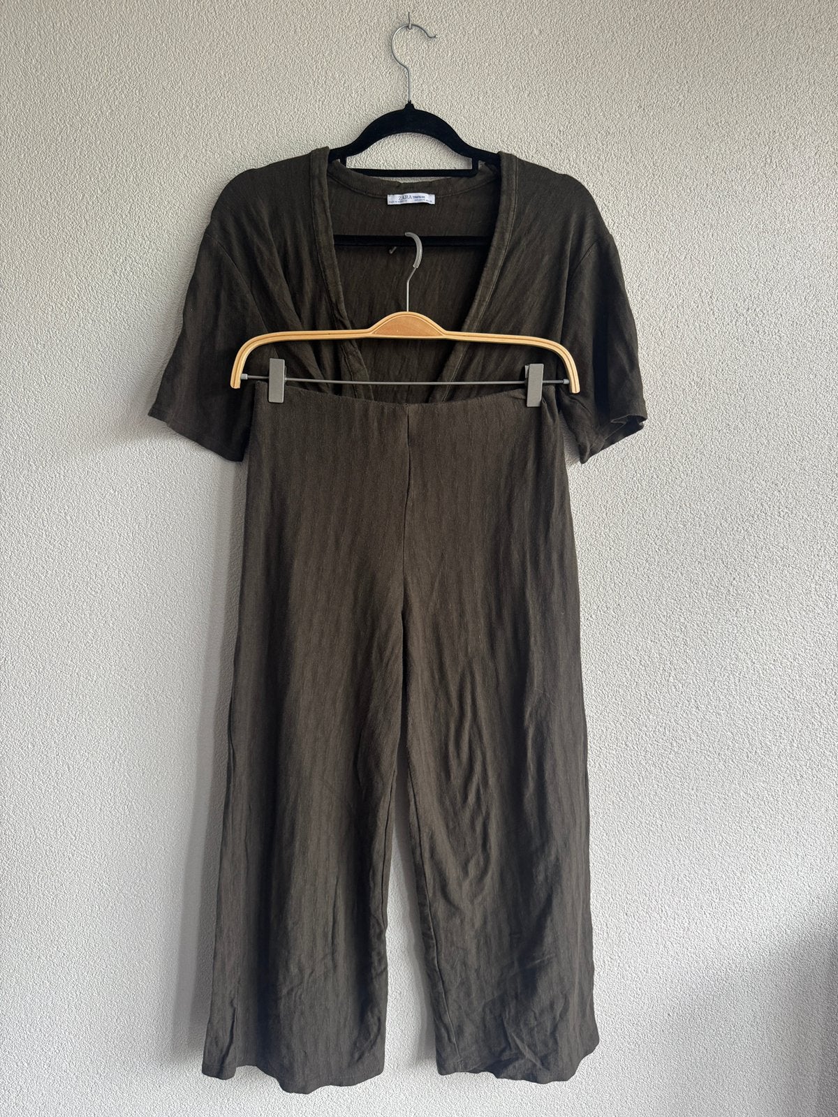 Zara khaki groene bijpassende tweedelige set, Kleding | Dames, Jasjes, Kostuums en Pakken, Maat 38/40 (M), Kostuum of Pak, Zara