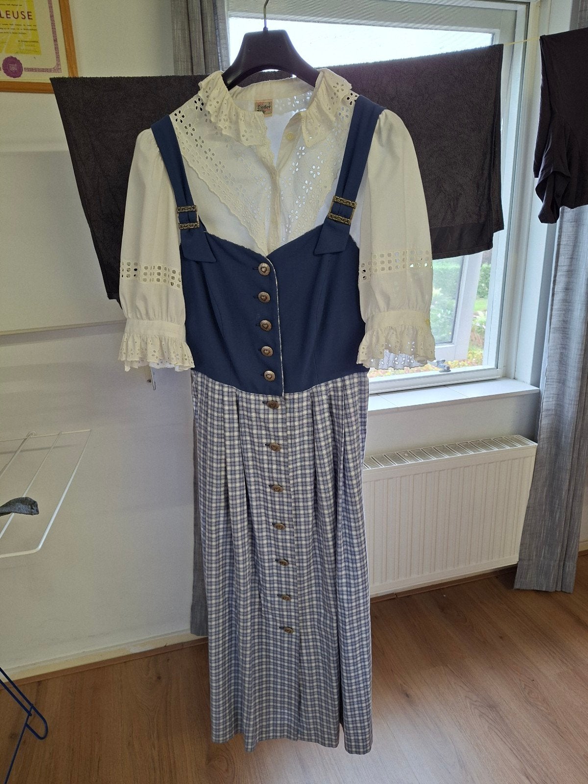 dirndl jurk  oktoberfest, Kleding | Dames, Carnavalskleding en Feestkleding, Ophalen of Verzenden, Zo goed als nieuw, Maat 42/44 (L)
