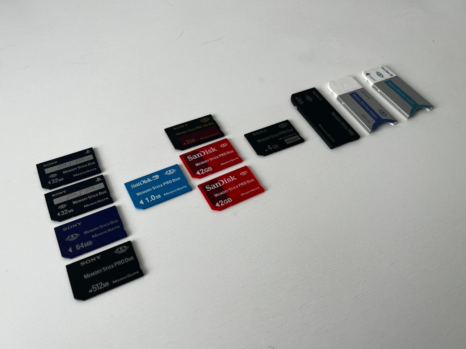 Verschillende Sony Memory Stick kaartjes, PSP, Geheugenkaart, Ophalen of Verzenden, Zo goed als nieuw
