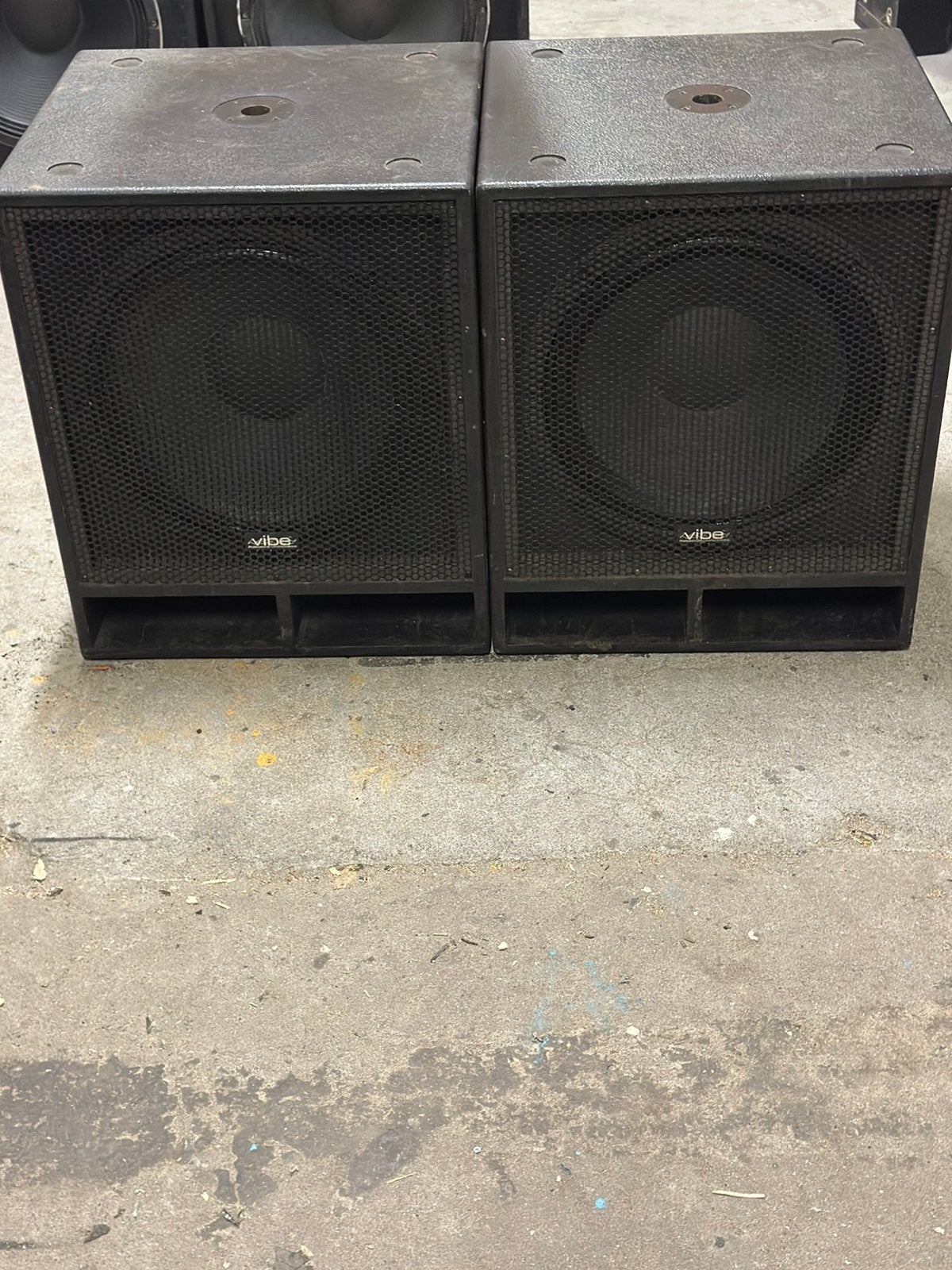 2 stuks JB. Vibe18S baskasten, Audio, Tv en Foto, Jb, Gebruikt, Overige typen, Basreflex