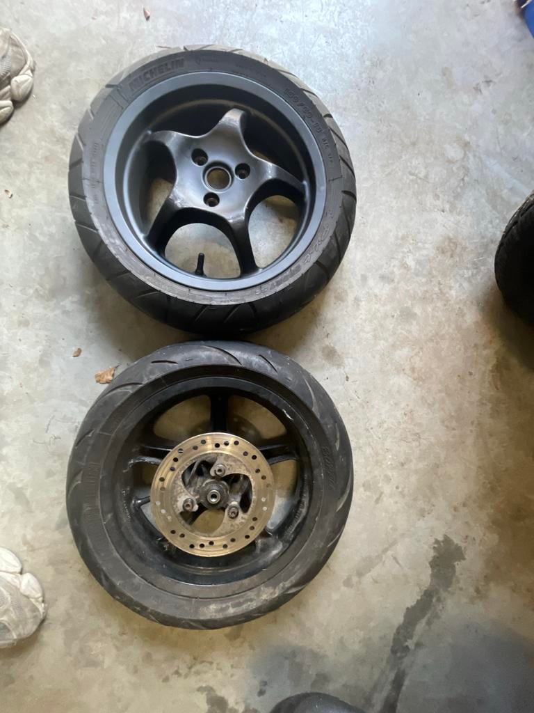 Aerox velgen met Michelin banden en voorremschijf, Ophalen of Verzenden, Gebruikt, Overige typen, Yamaha