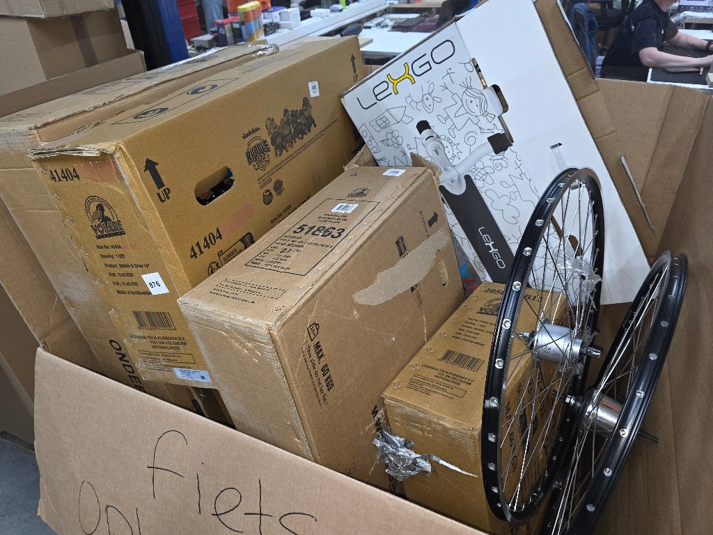 pallet met retourfietsen, Ophalen, Gebruikt