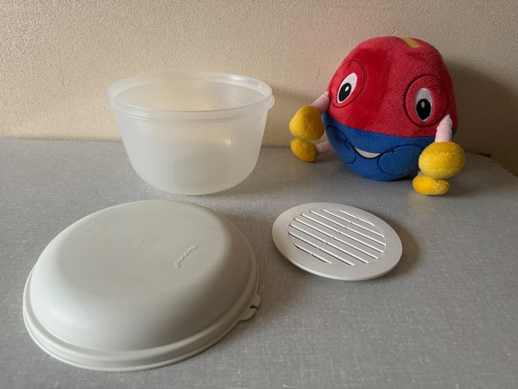 Z.G.A.N. slabol mét rooster ruimtekom - bak  TUPPERWARE, Wit, Ophalen of Verzenden, Zo goed als nieuw, Bak of Kom