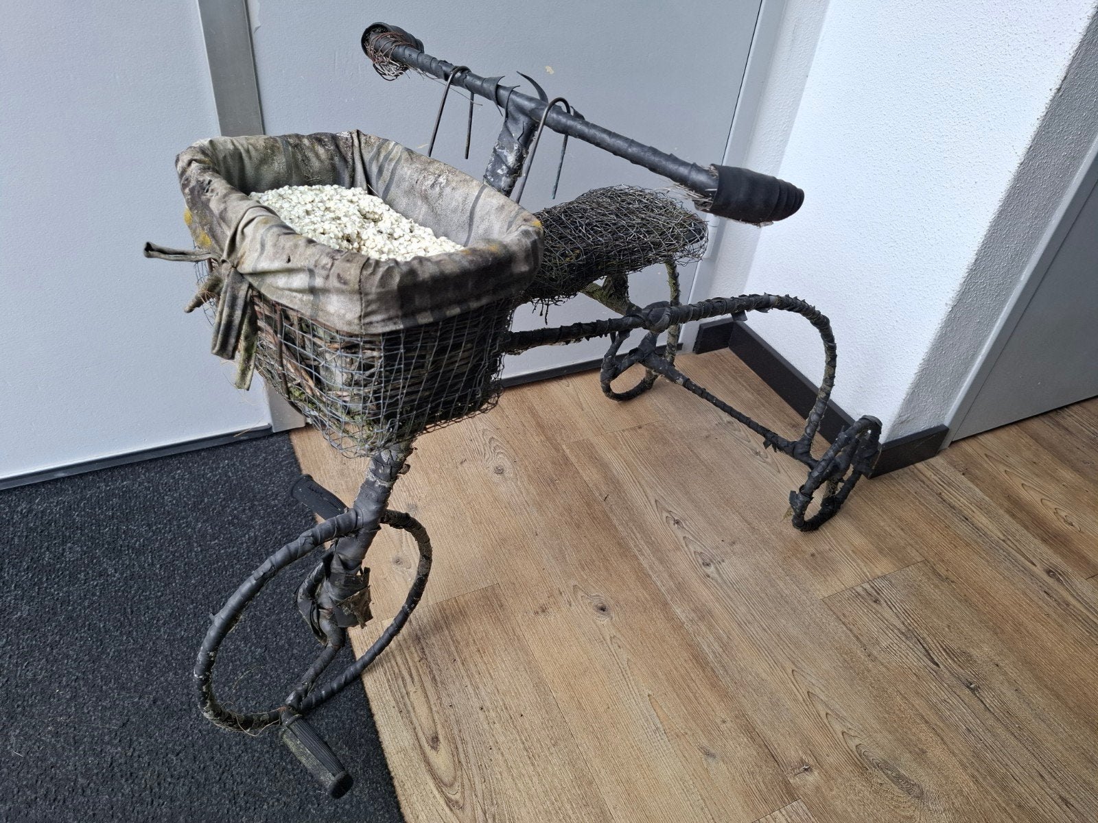 Decoratieve fiets met mand - Tuindecoratie, Tuin en Terras, Ophalen, Gebruikt