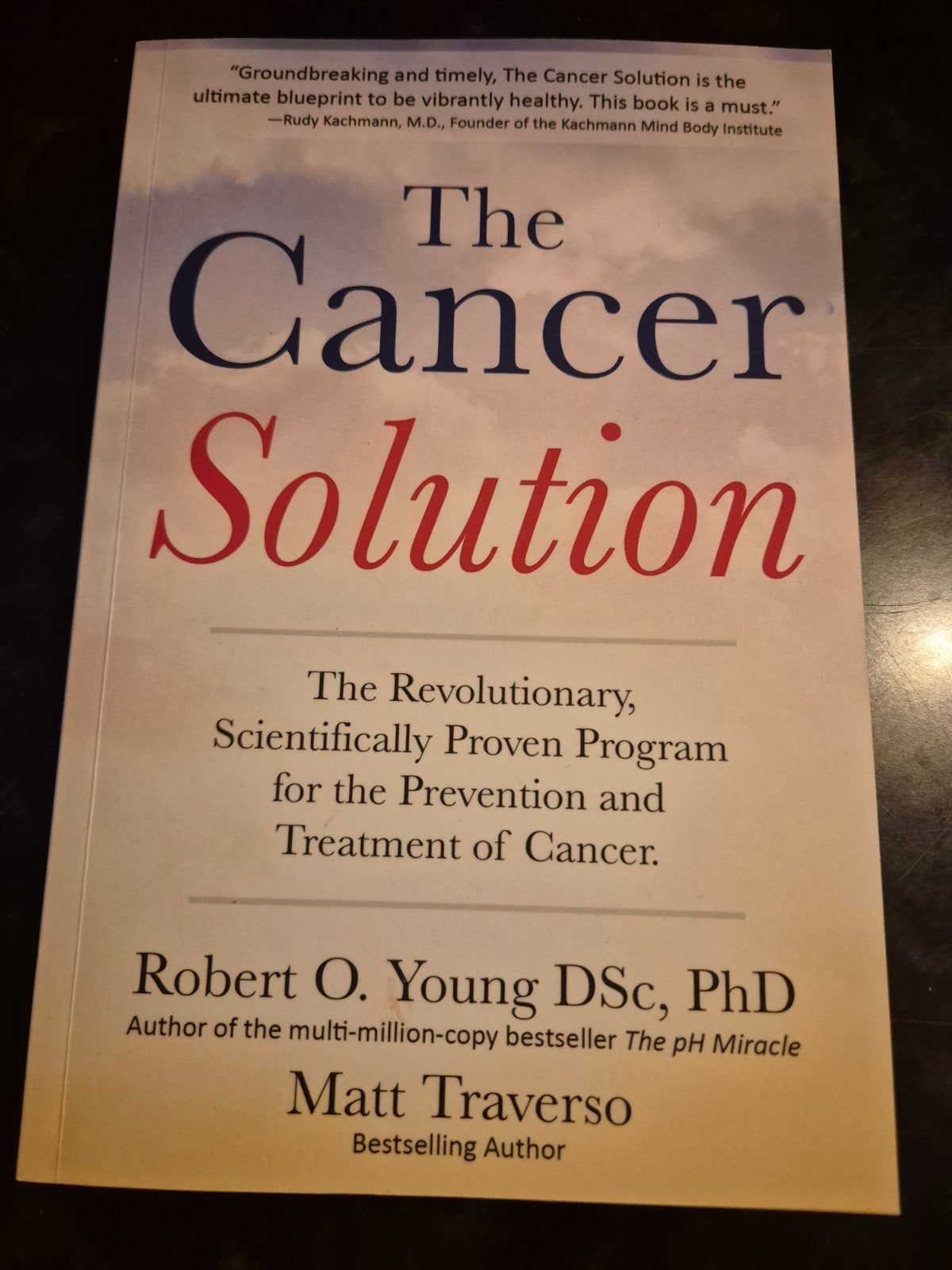 The Cancer Solution - Robert O. Young DSc, PhD, Ophalen of Verzenden, Zo goed als nieuw, Gezondheid en Conditie, Robert O. Young DSc, PhD, Matt Traverso