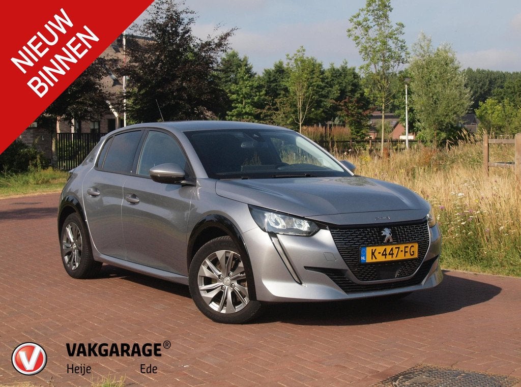 Peugeot e-208 EV Allure 50 kWh | Camera | Apple Carplay | Na, Auto's, Peugeot, 136 pk, Gebruikt, Leder en Stof, Parkeersensor