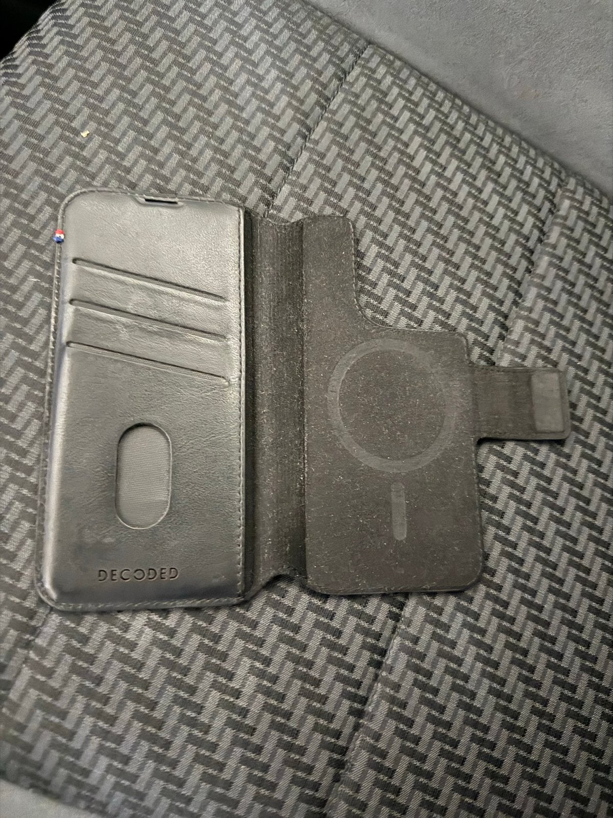 Decoded Wallet Case met MagSafe  voor de iphone 16 pro, IPhone 16 Pro, MagSafe, Ophalen of Verzenden, Leer
