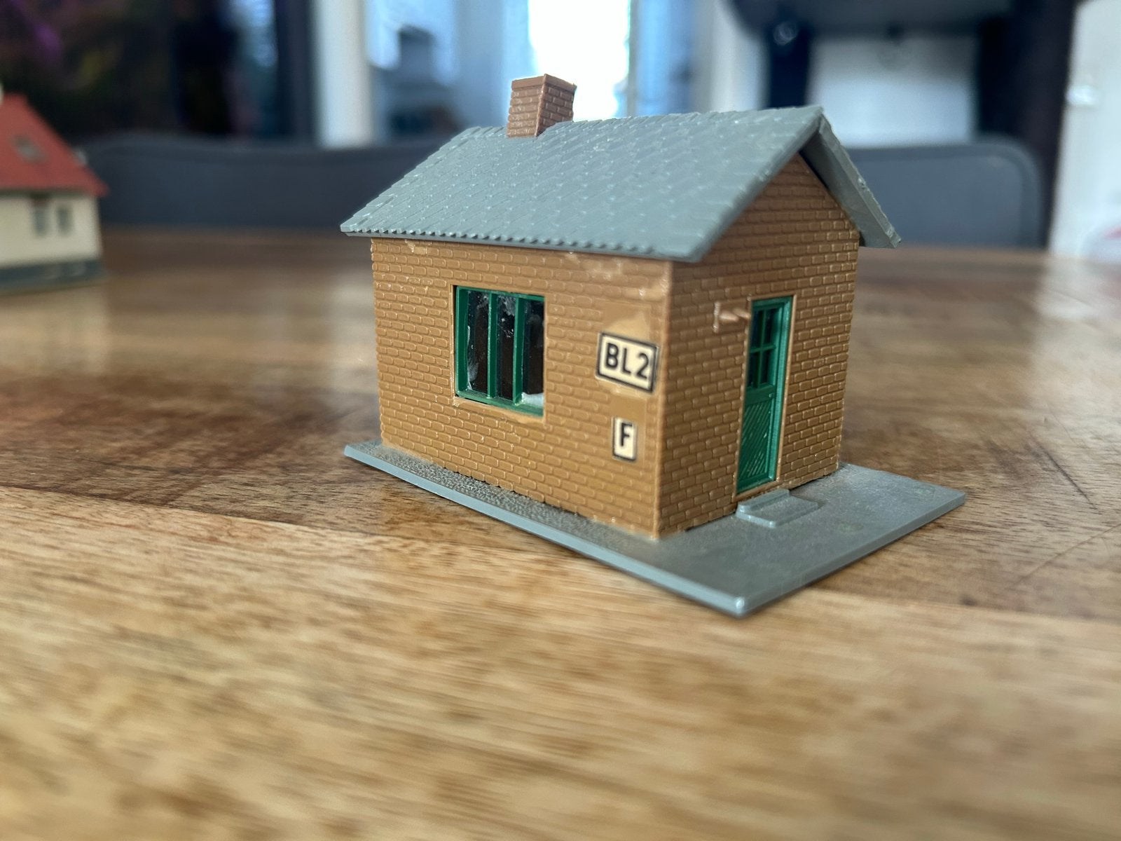 HO schuurtje/opslag in ruwe staat, Hobby en Vrije tijd, Modeltreinen | H0, Overige merken, Gebruikt, Gelijkstroom of Wisselstroom