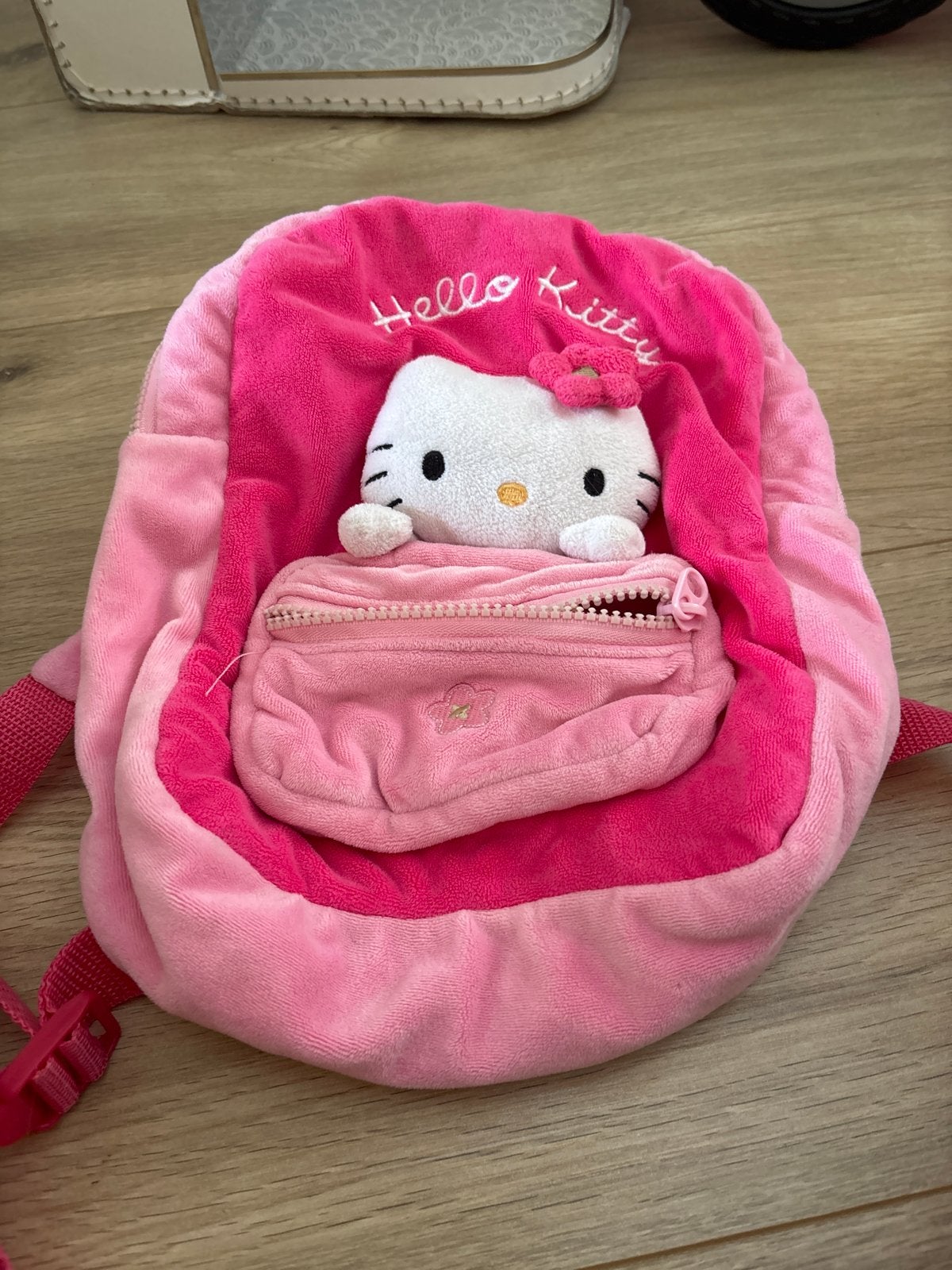 Hello Kitty rugzakje voor de allerkleinsten, Gebruikt, Minder dan 30 cm, Disney of Dora, Ophalen of Verzenden