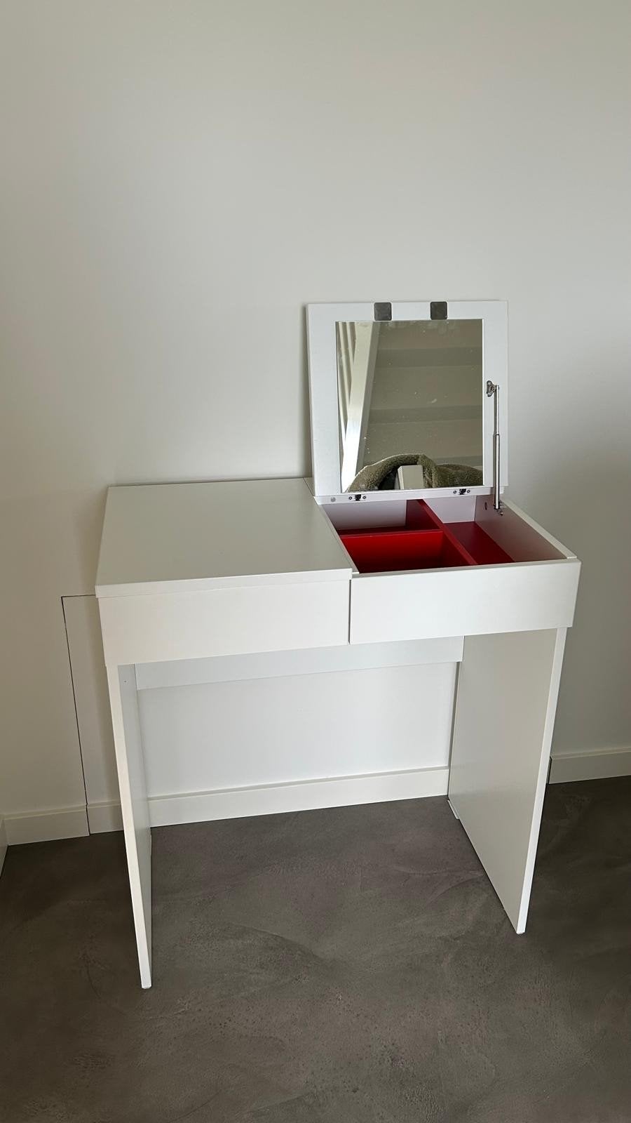 Witte make-up tafel met spiegel en opbergruimte, Ophalen, 50 tot 100 cm, Zo goed als nieuw, Minder dan 100 cm
