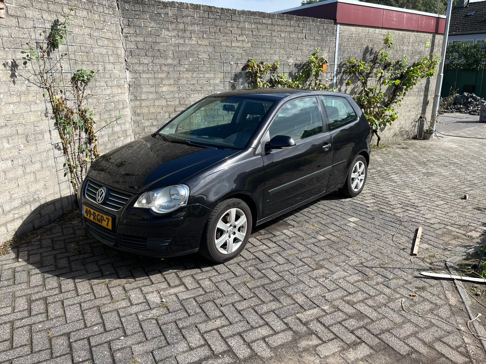 Volkswagen polo zwart 1.9tdi; trekhaak; winterbanden, Auto's, Voorwielaandrijving, 4 cilinders, Zwart, 1200 kg