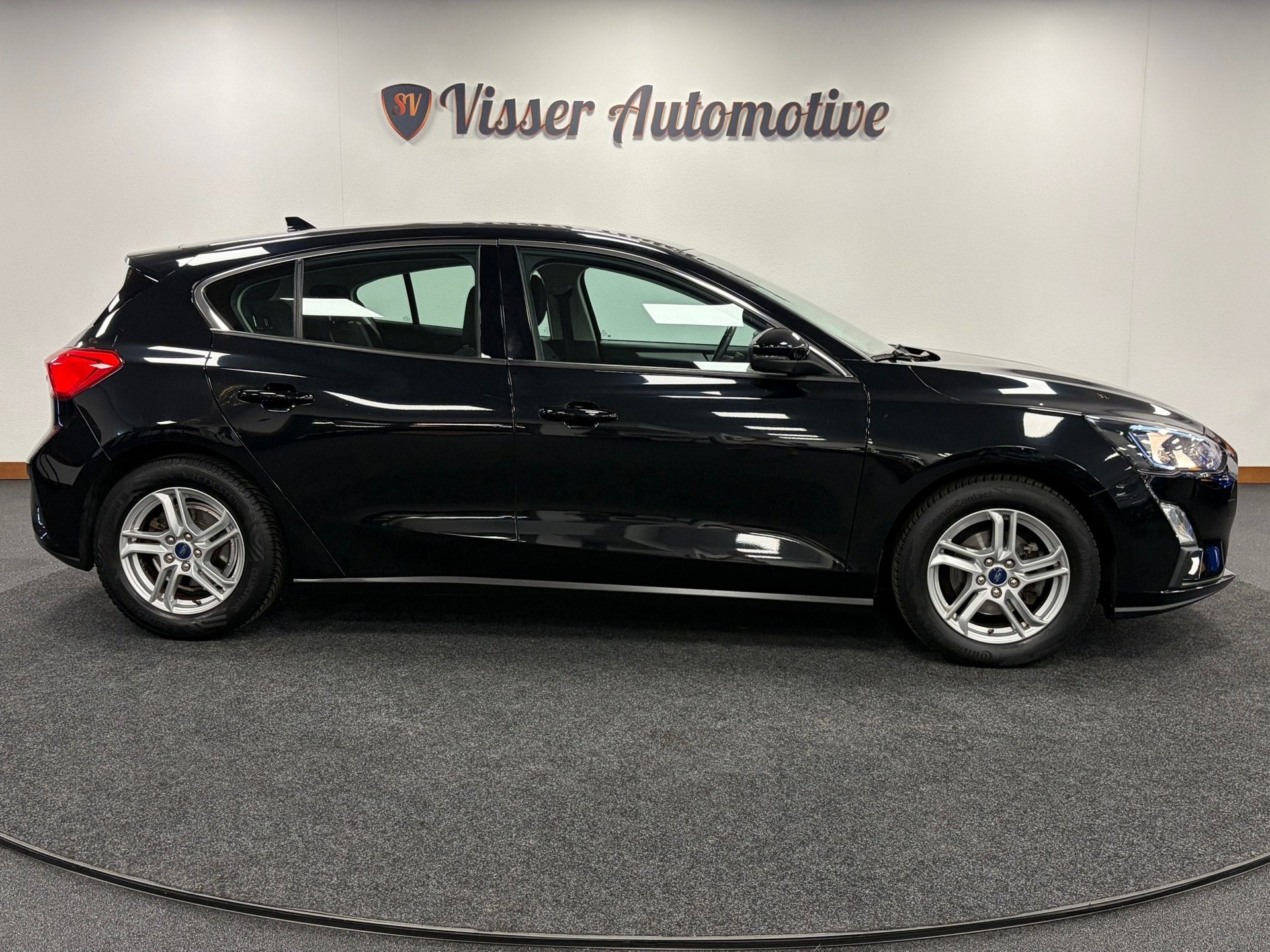 Ford Focus 1.0 EcoBoost Trend Edition Business*NAP*Airco*Tre, Auto's, 101 pk, Gebruikt, Euro 6, Zwart