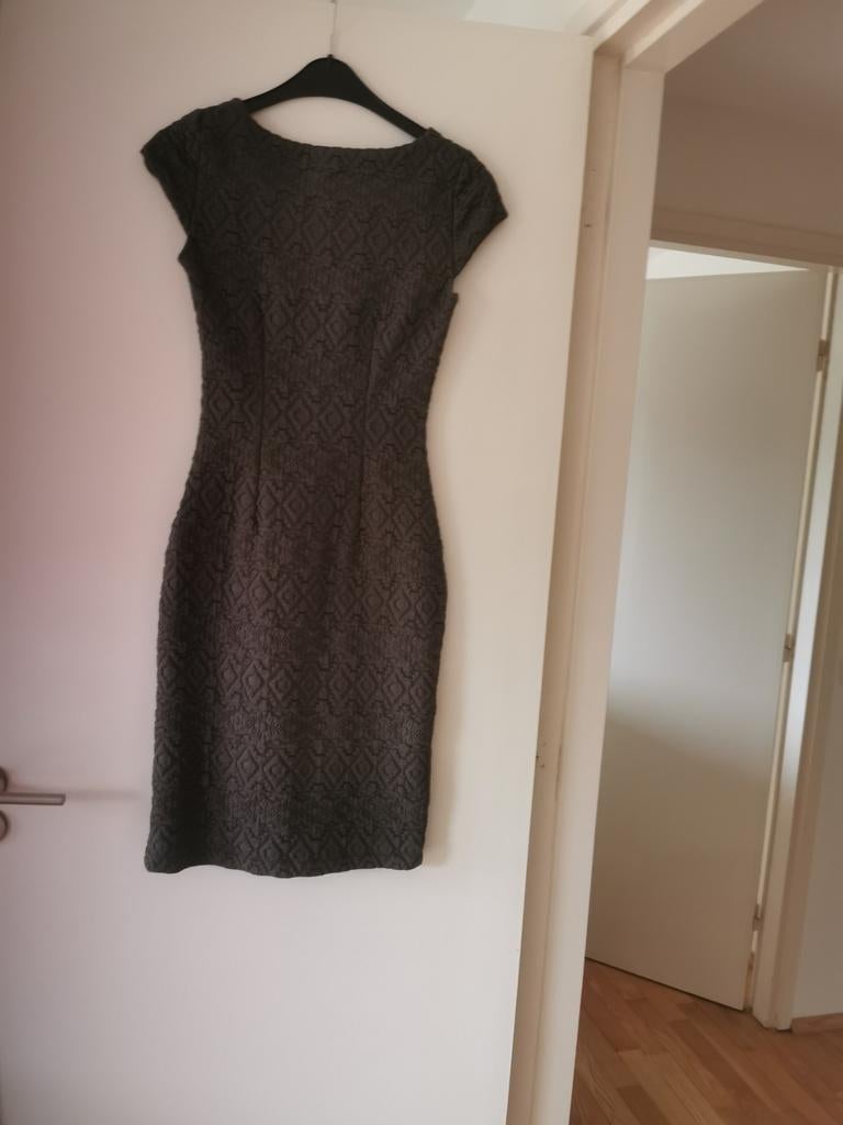 Mooi khaki steps jurk maat 36, Ophalen of Verzenden, Zo goed als nieuw, Maat 36 (S), Boven de knie