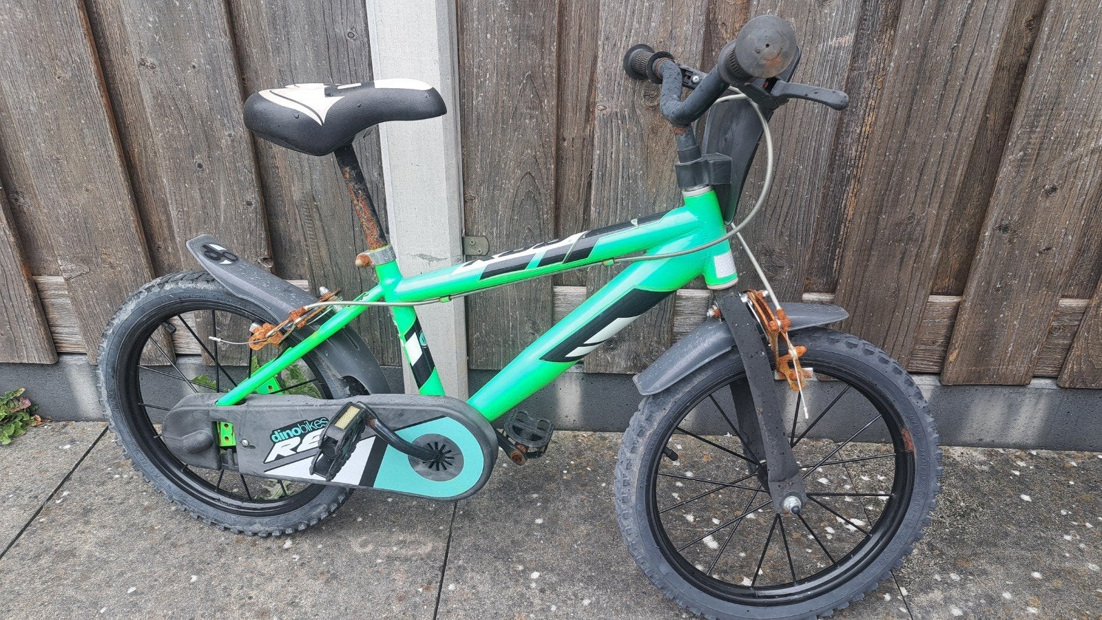 Dino Bikes Kinderfiets 16 inch - Groen/Zwart, Fietsen en Brommers, Fietsen | Kinderfietsjes, Zijwieltjes, Velgrem, Ophalen of Verzenden