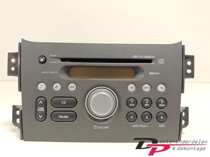 Radio CD Speler van een Opel Agila