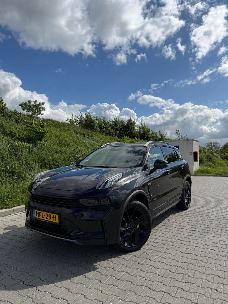 Lynk & Co 01 1.5 | Pano | ACC | CarPlay | Stoelverwarming, 143 pk, 1714 kg, Zwart, Plug-in hybride