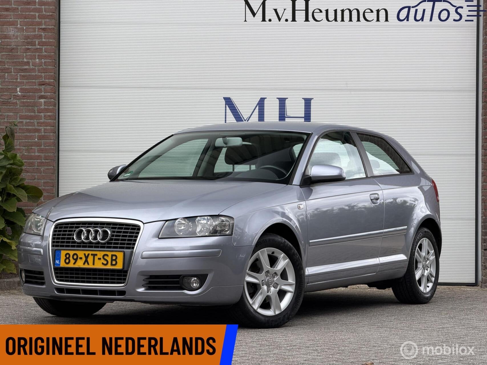 Audi A3 1.6 FSI Ambiente Pro Line CarPlay Bluetooth Climate, Auto's, Voorwielaandrijving, Gebruikt, Zwart, 116 pk