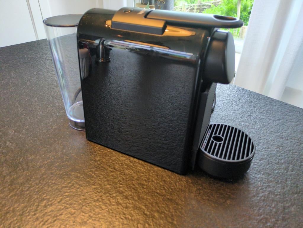 Nespresso Magimix koffiezetapparaat - Zwart, Witgoed en Apparatuur, Koffiezetapparaten, Gebruikt, Espresso apparaat, Ophalen of Verzenden
