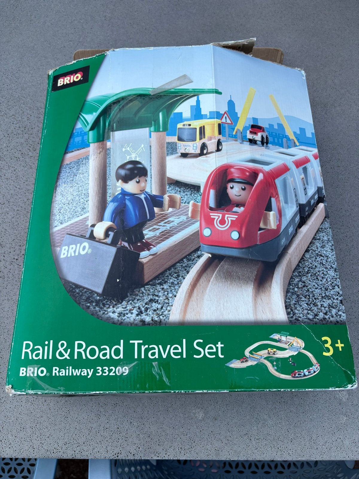 Brio Rail & Road Travel Set - Trein en Weg Speelset, Ophalen of Verzenden, Gebruikt, 1:32 tot 1:50